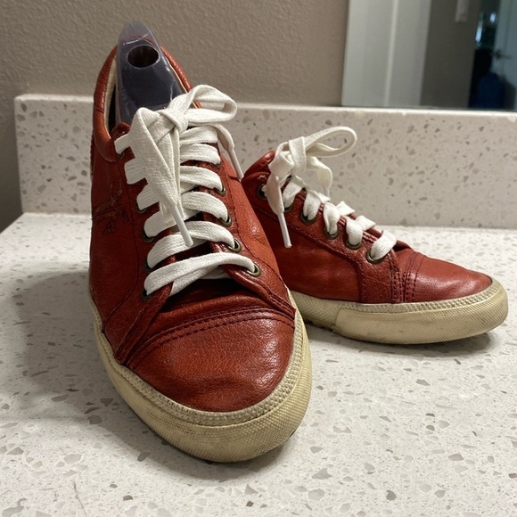 Frye Shoes - Frye Kira Low top Sneakers Size 8.5 Paprika red leather GUC stylish FLAW